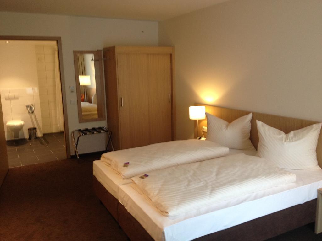 Ardey Hotel Witten Room photo